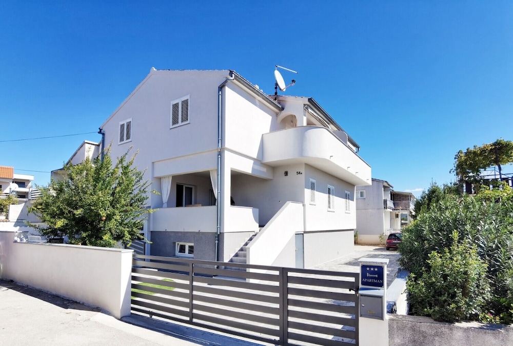 Apartment (Lasan - 150 m from sea - A2(4))