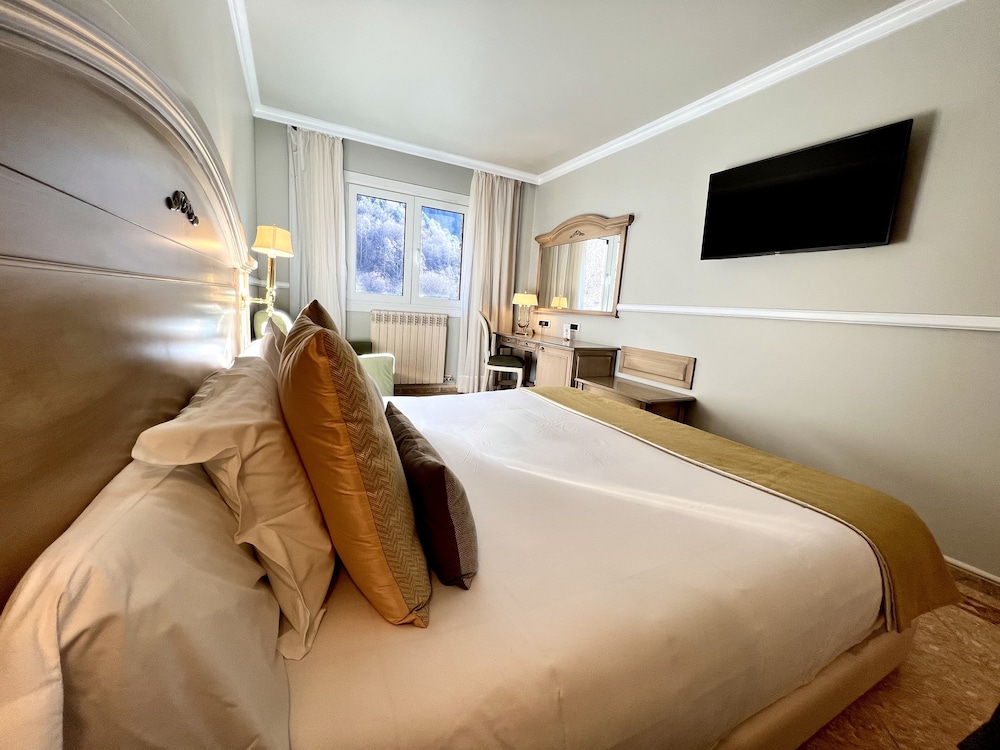 Comfort Double Room, 1 Double or 2 Twin Beds photo 2