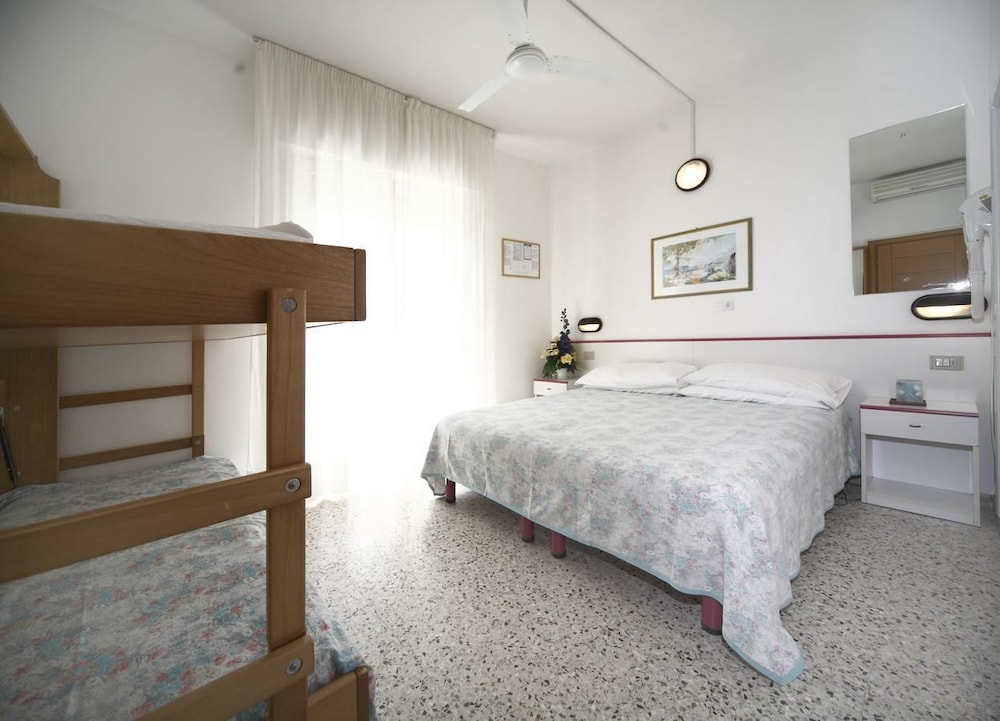 Economy Quadruple Room, Balcony