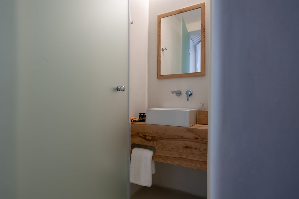 Panoramic Suite, Sea View - Photo 10