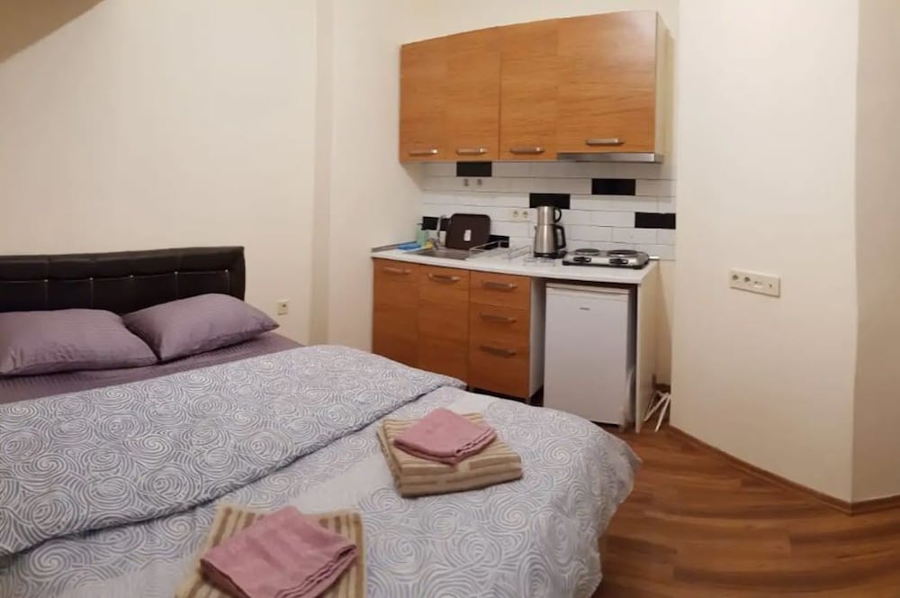Apartment photo 1