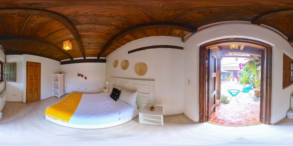 Deluxe Suite photo 3