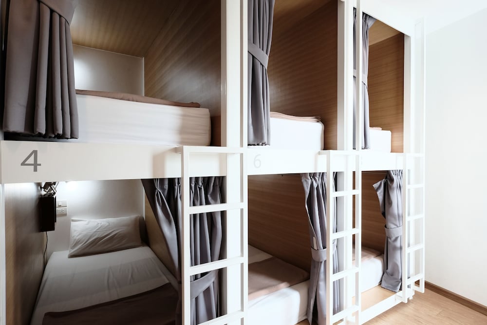 Mixed Dormitory with Capsule Bed photo 2