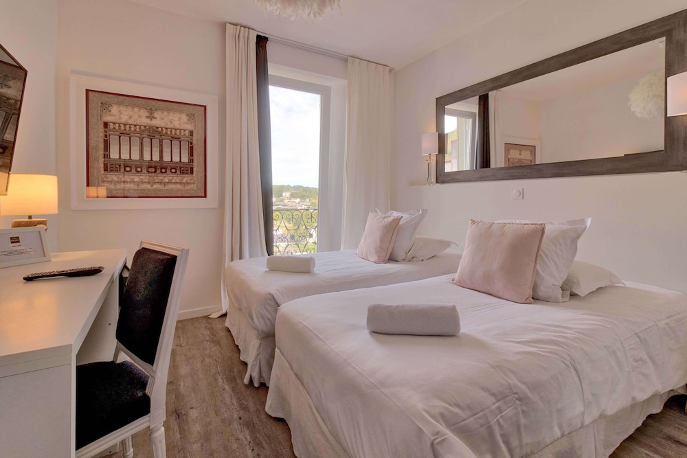 Premium Double Room - Photo 3