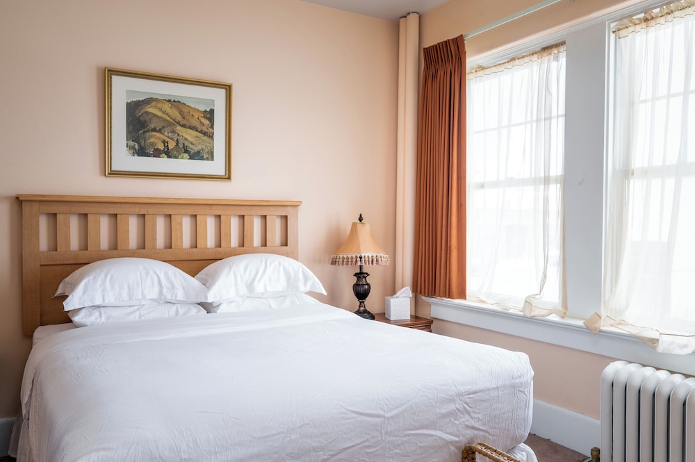Deluxe Queen Room photo 1
