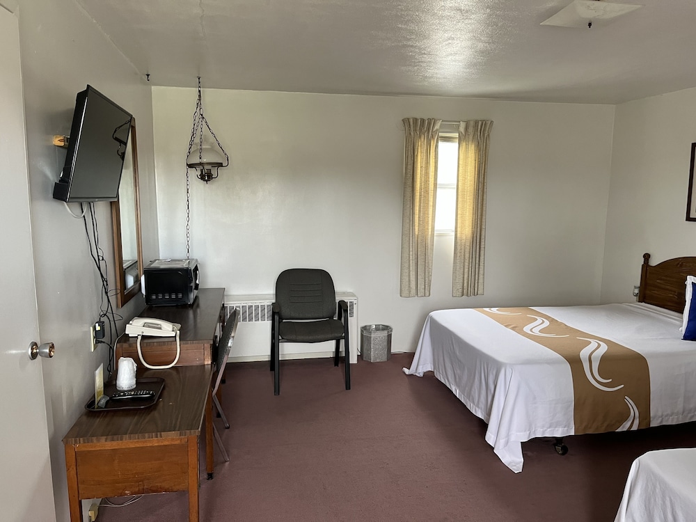 Standard Room, 2 Double Beds photo 2