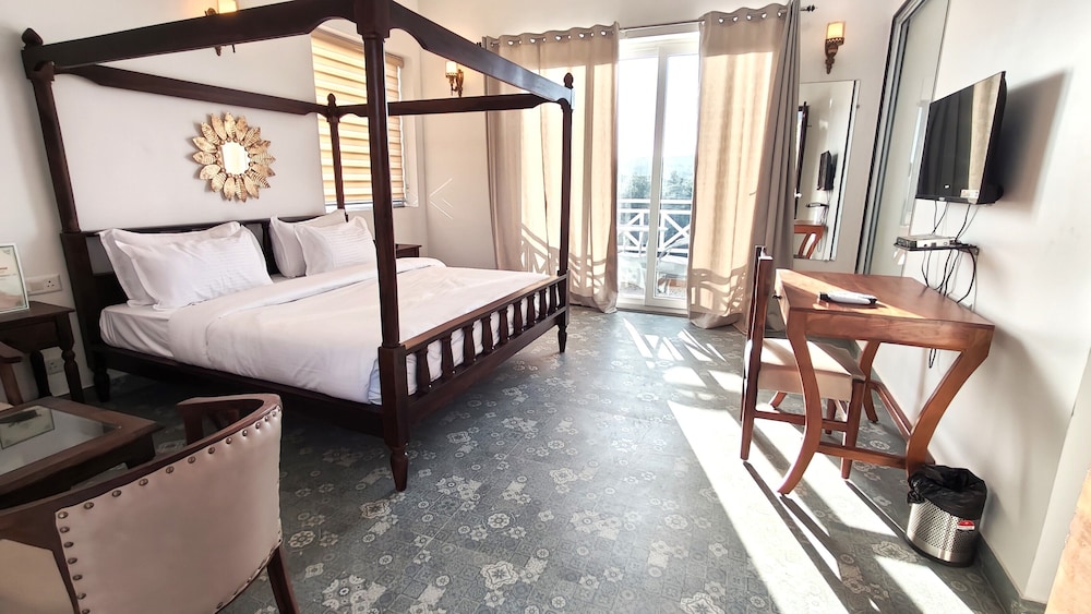 Deluxe Double Room - Photo 10