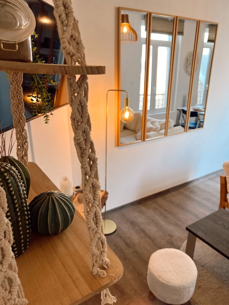 City Apartment, Ensuite photo 2