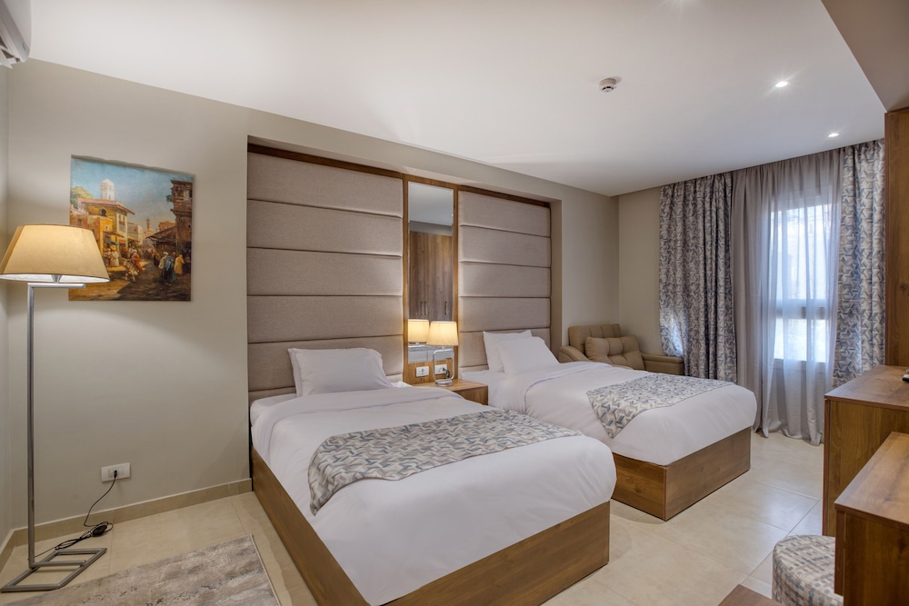 Twin Room with City View