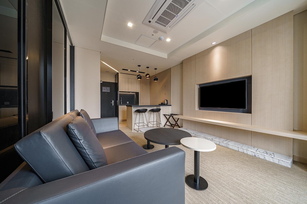Royal Suite - Photo 9