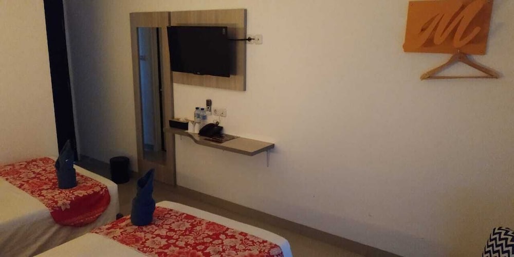 Standard Double or Twin Room photo 3