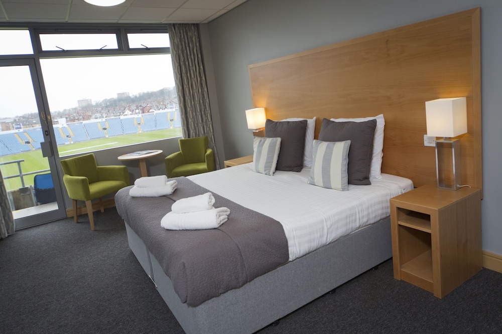 Superior Double Room, Pitch View photo 3