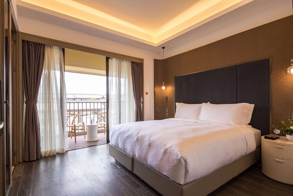 Villa, 2 Bedrooms, Non Smoking (2 King Bed Suite Garden)