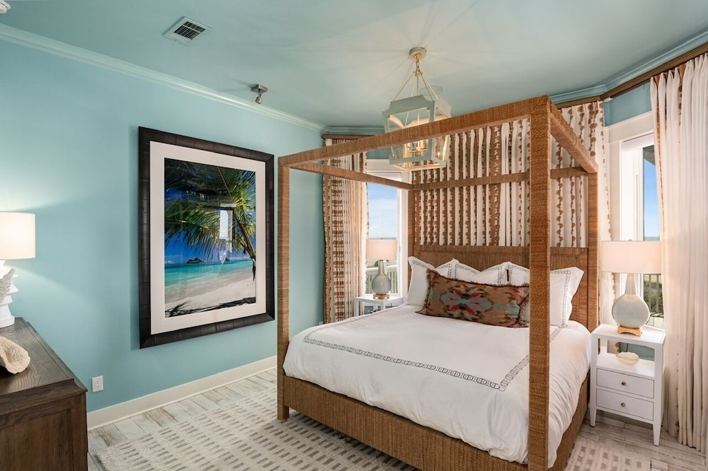 House, 4 Bedrooms photo 2