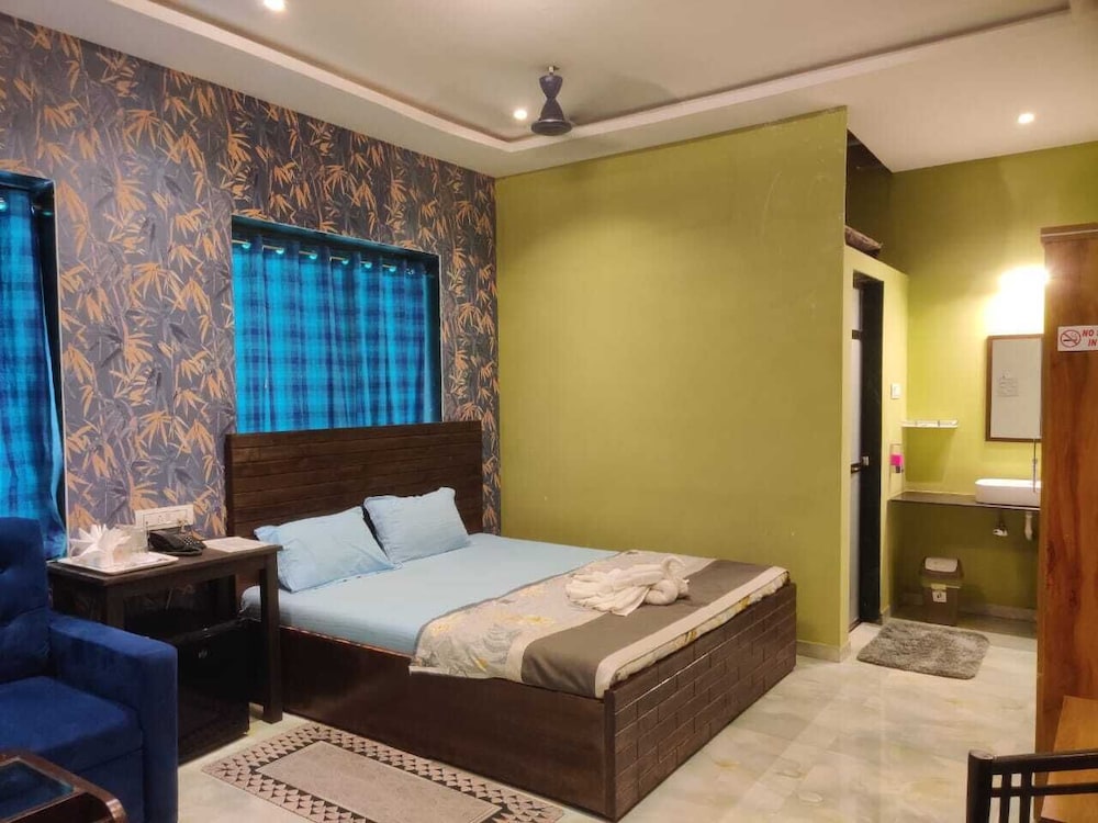 Deluxe Single Room, Balcony, Garden View