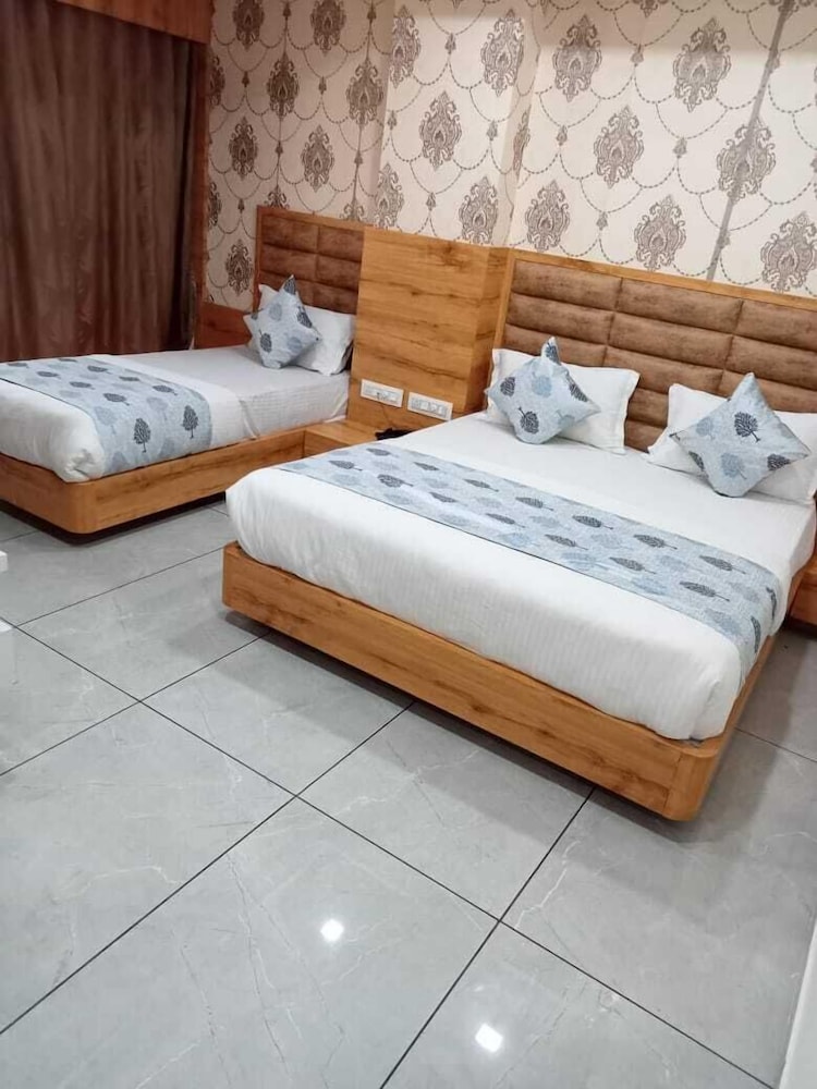 Deluxe Triple Room photo 1
