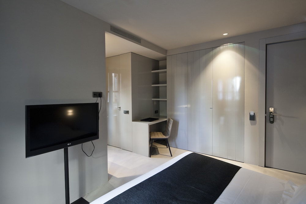 Classic Double or Twin Room - Photo 1