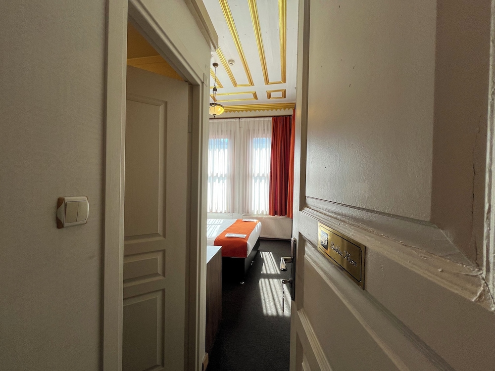 Family Suite photo 2