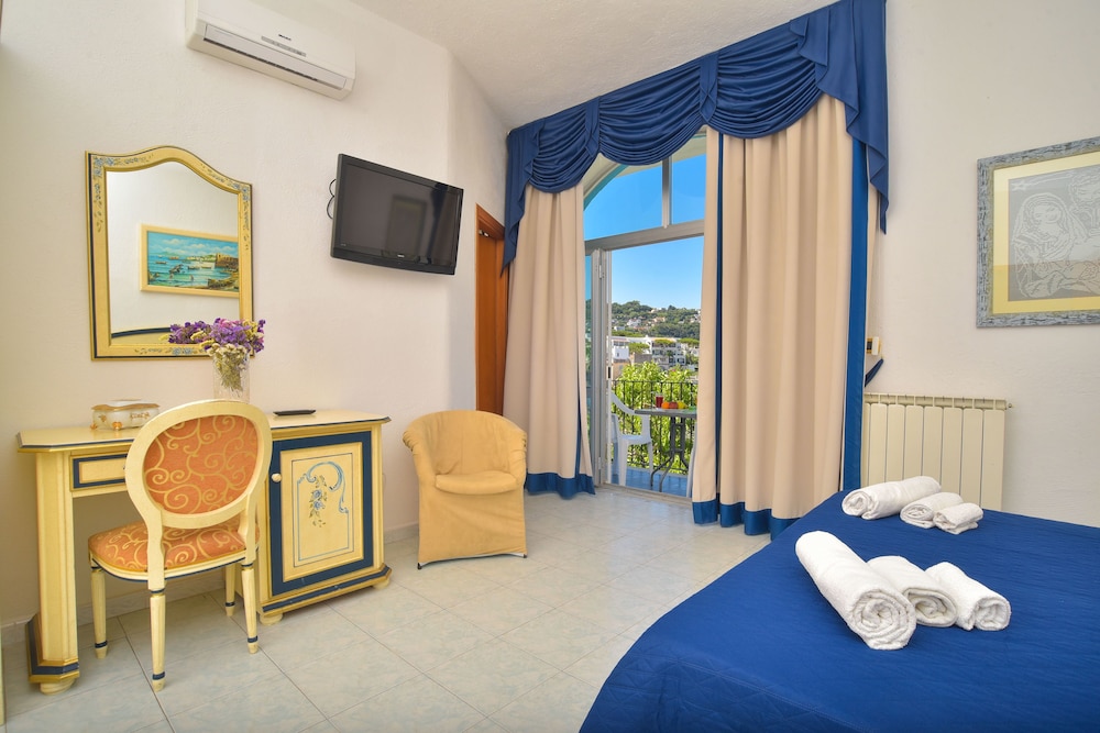 Superior Double Room, Balcony, Sea View