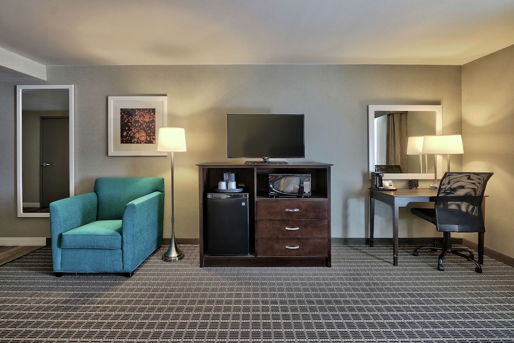 Room, 2 Queen Beds, Accessible, Non Smoking (Bathtub) photo 3
