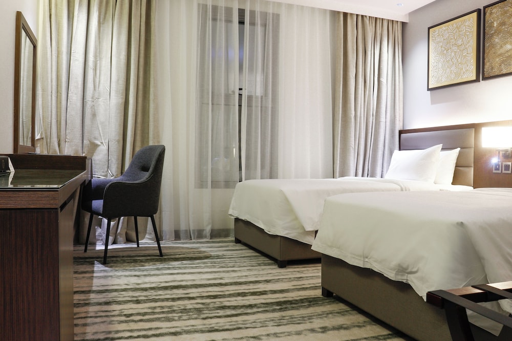 Deluxe Twin Room - Photo 2