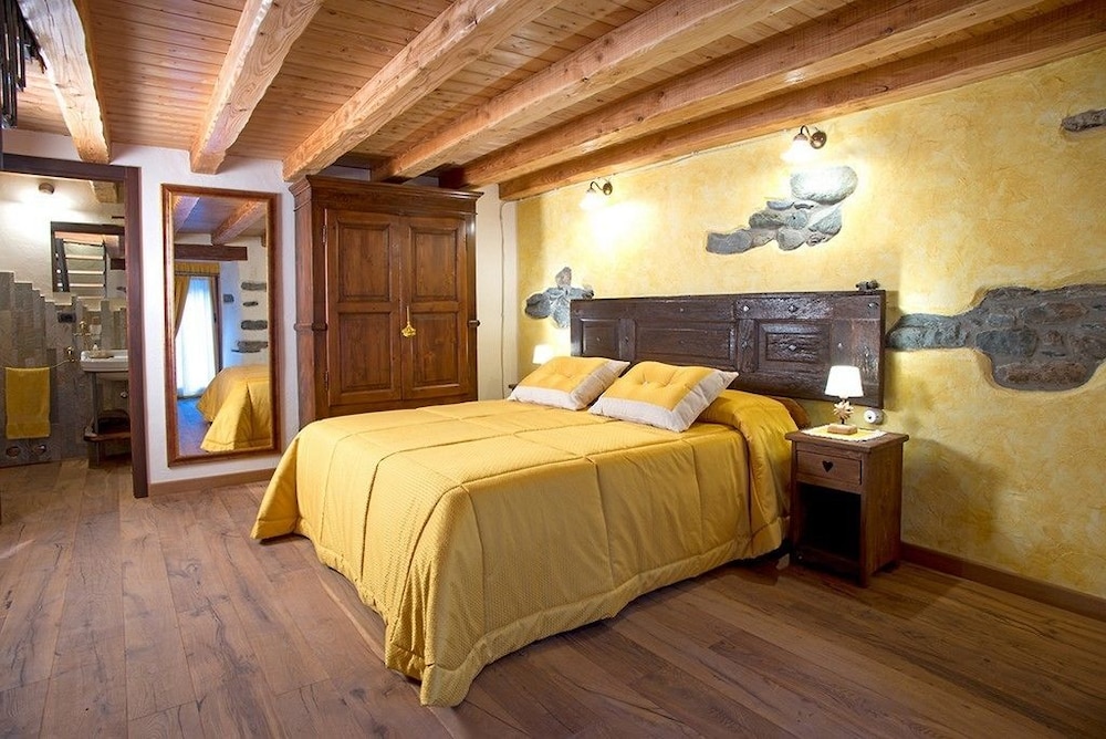 Family Room photo 1