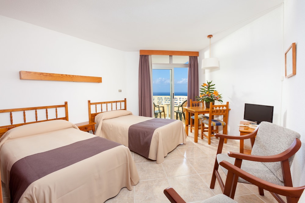 Studio, Ocean View (2 adults) thumbnail 6
