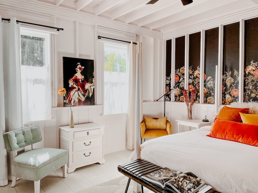 Design Studio, 1 Queen Bed photo 3