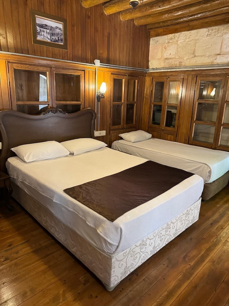 Standard Triple Room, Courtyard View photo 1