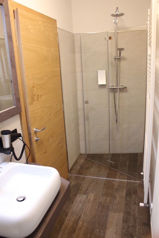 Superior Double Room, Accessible, Vineyard View photo 2