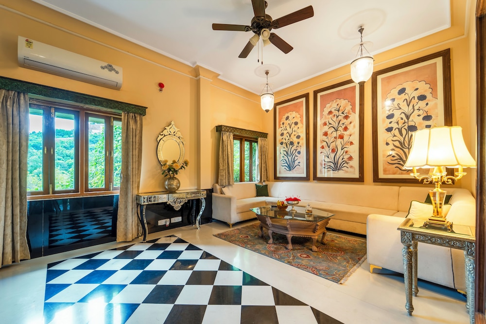 Royal Salute Suite - Photo 8