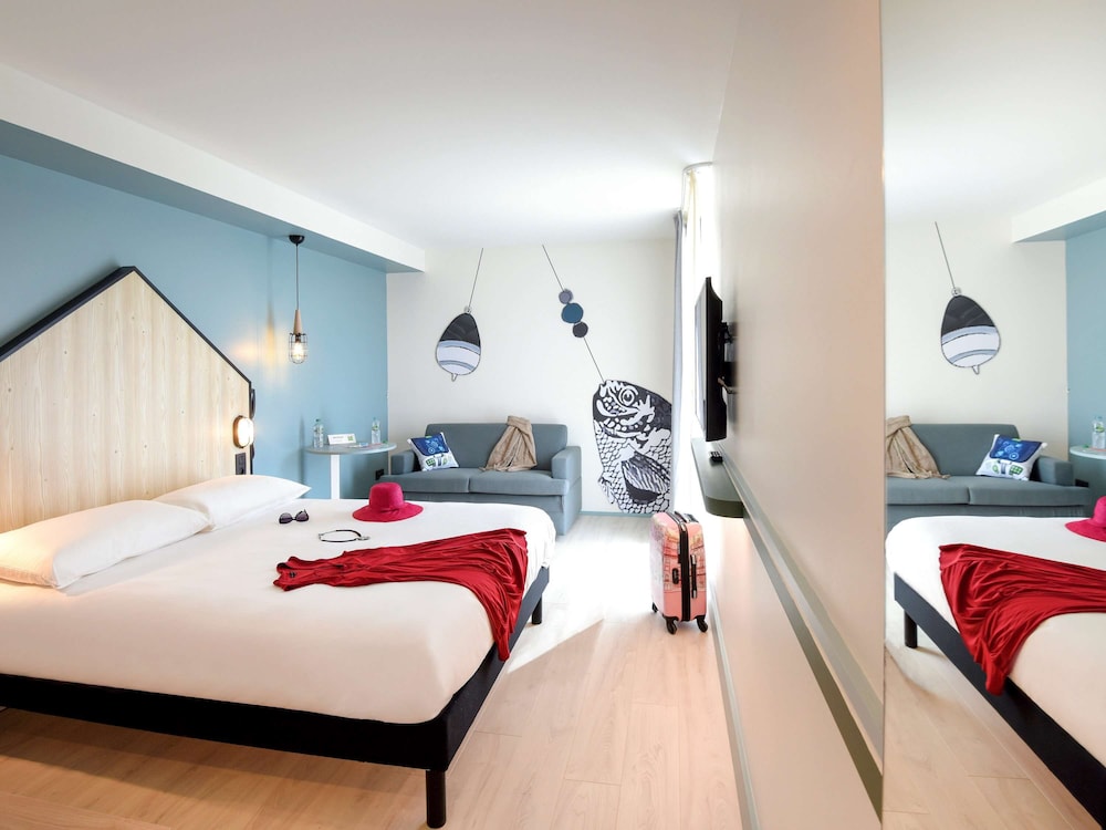 Family Room, Multiple Beds - Photo 1