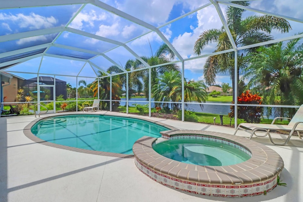 House (9151 Kings Cove Ct) photo 3