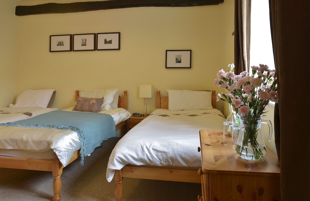 Deluxe Twin Room, Accessible, Ensuite (deluxe twin)