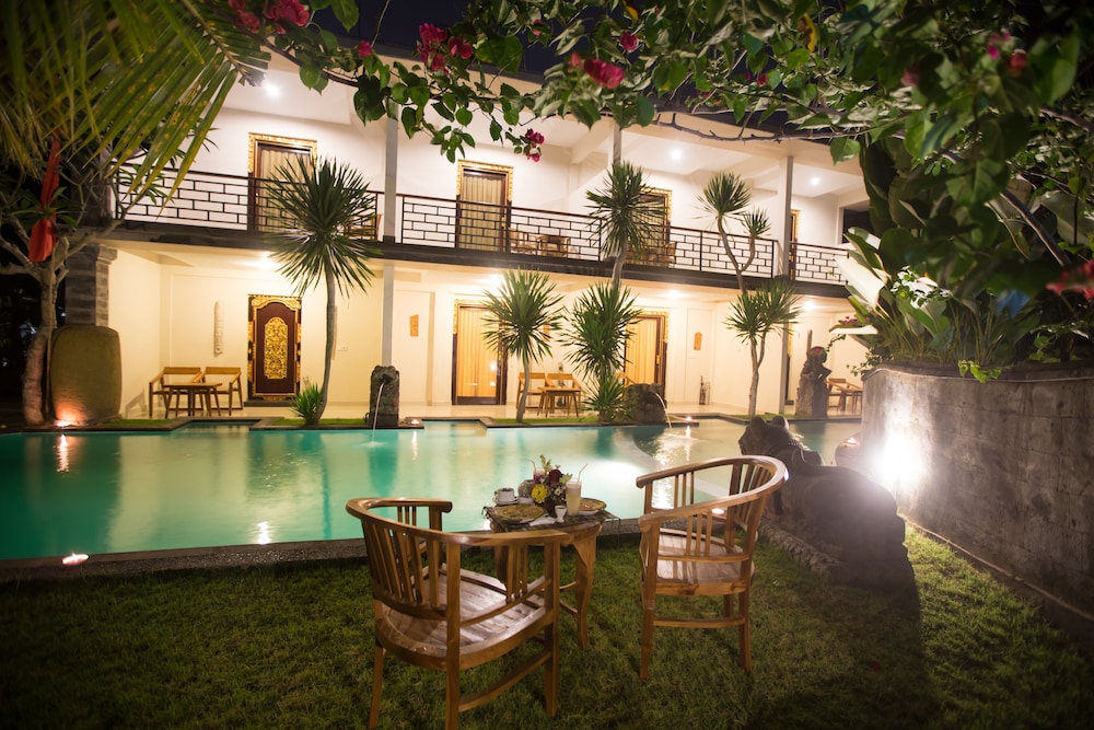Deluxe Room, Pool View - Photo 9