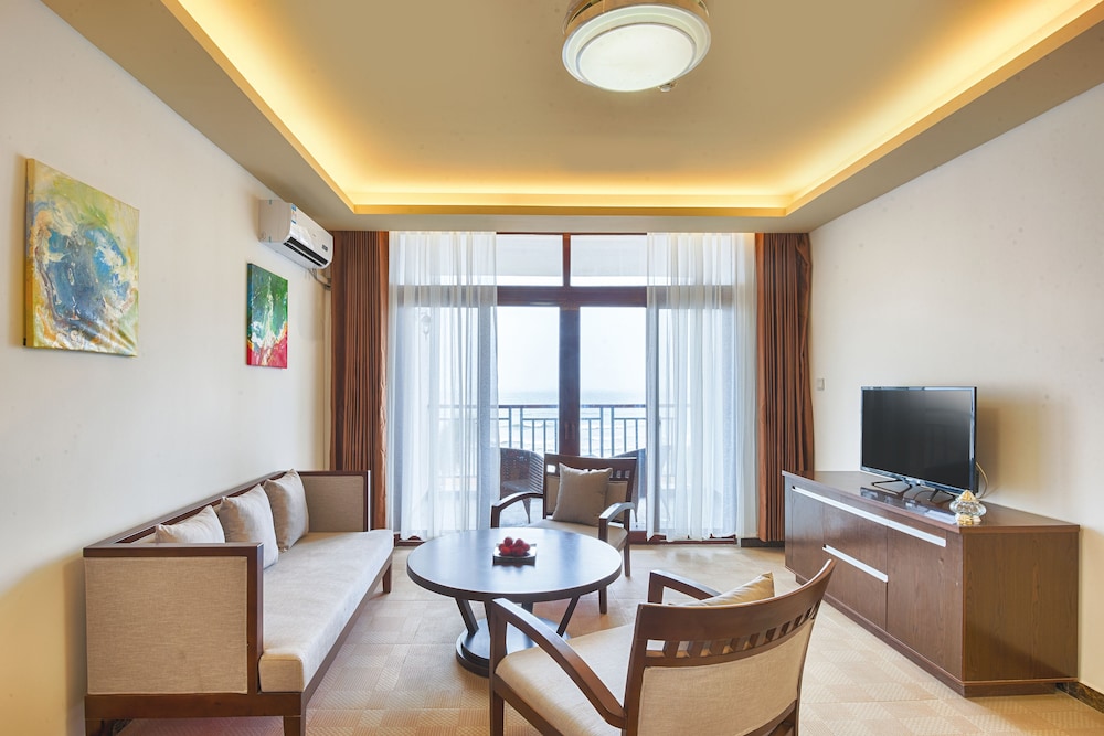 Junior Suite, 1 Bedroom, Garden View photo 3