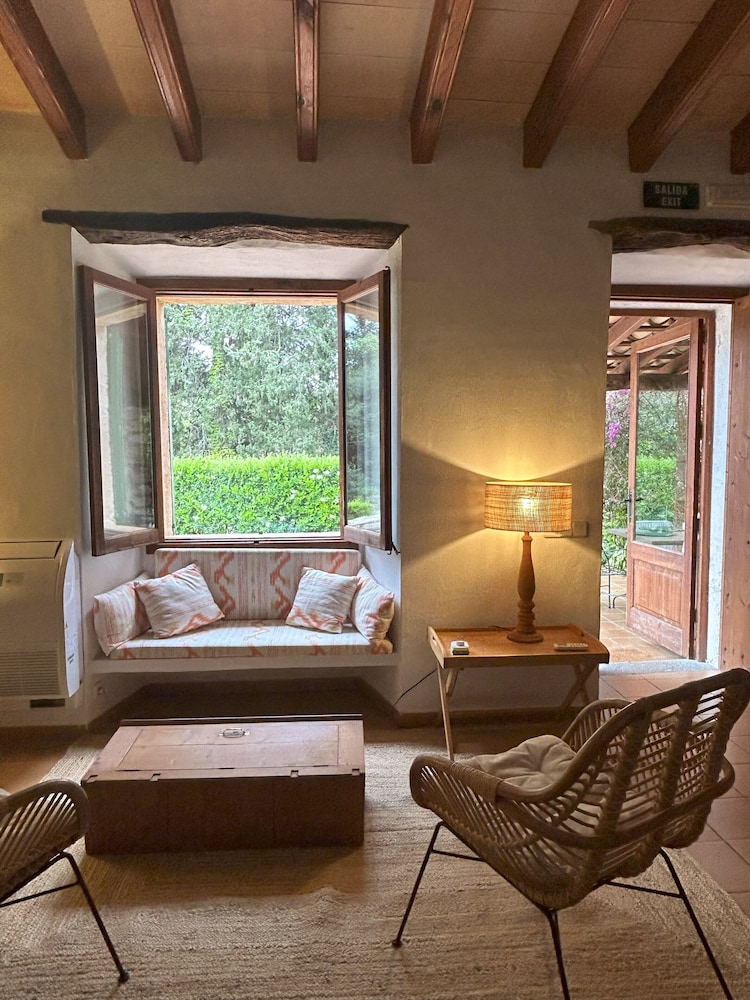 Standard House, 2 Bedrooms, Mountain View