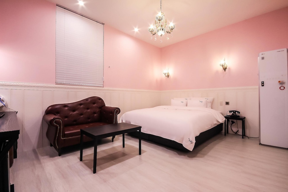 Deluxe Double Room, Non Smoking, Bathtub