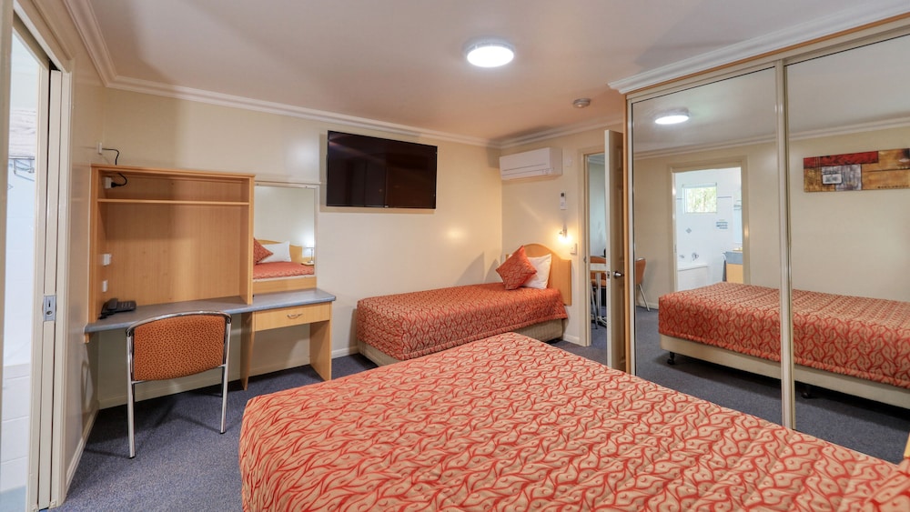One Bedroom Spa Apartment photo 2