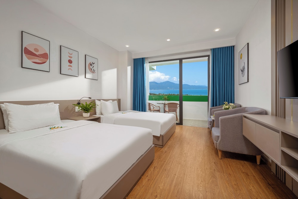 Grand Twin Room, Sea View