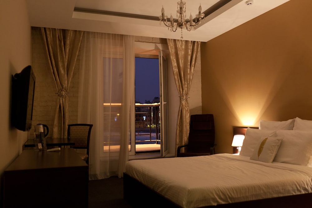 Junior Room