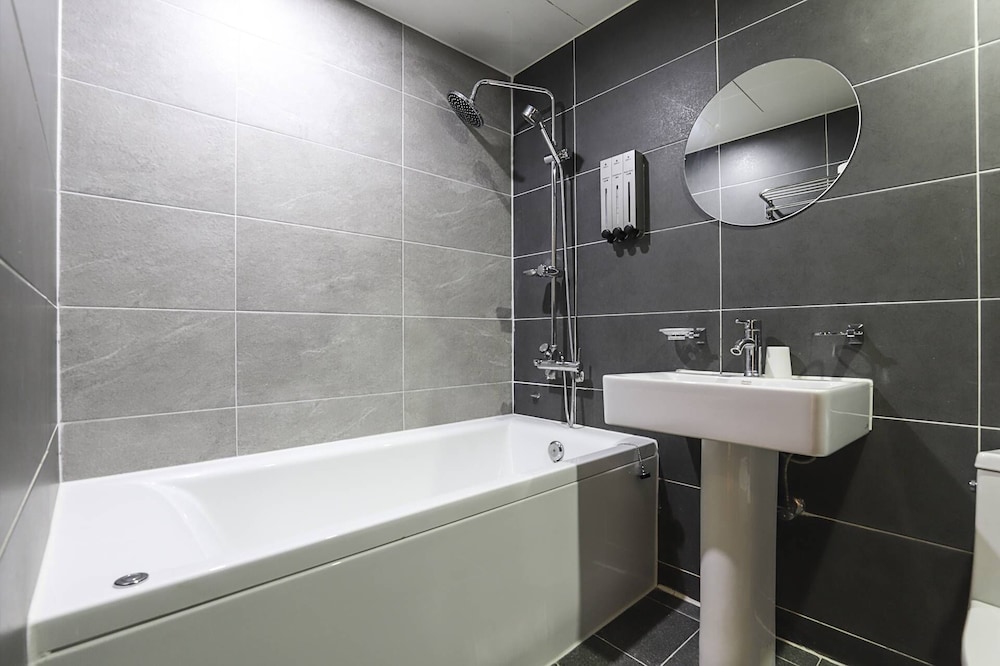 Business Double Room, 1 Double Bed, Non Smoking, City View photo 3