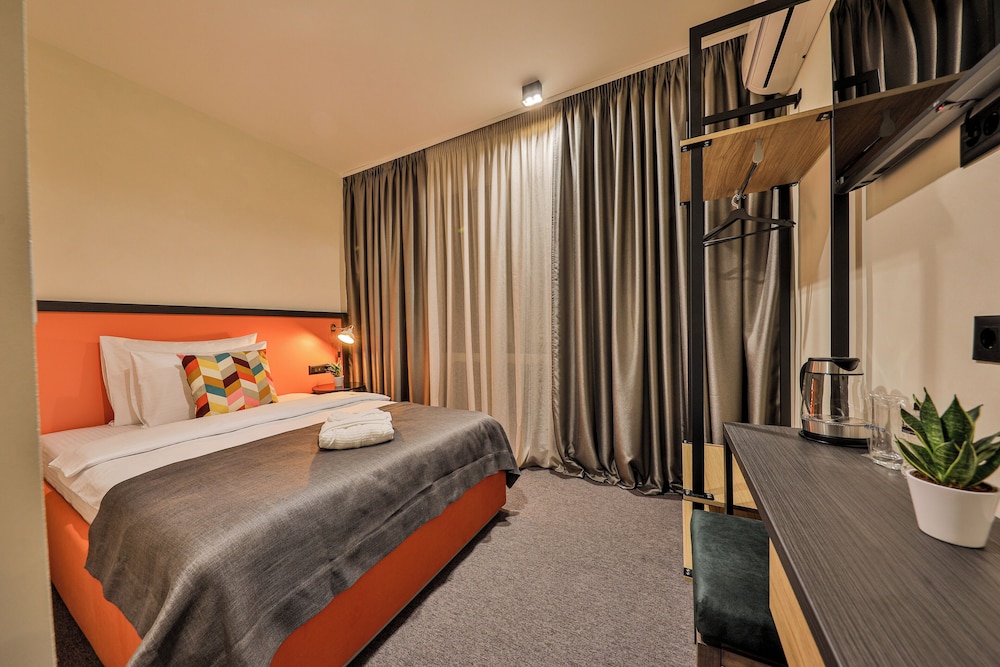 Deluxe Single Room