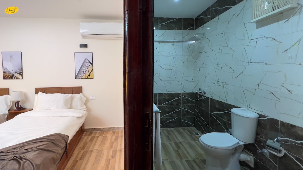Classic Triple Room, Multiple Beds, Mountain View photo 3