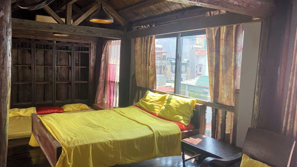 Family Studio Suite, 2 Bedrooms, Balcony, Garden View photo 3