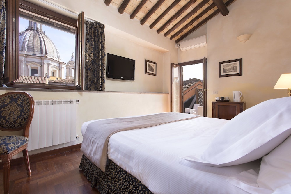Deluxe Triple Room, Terrace