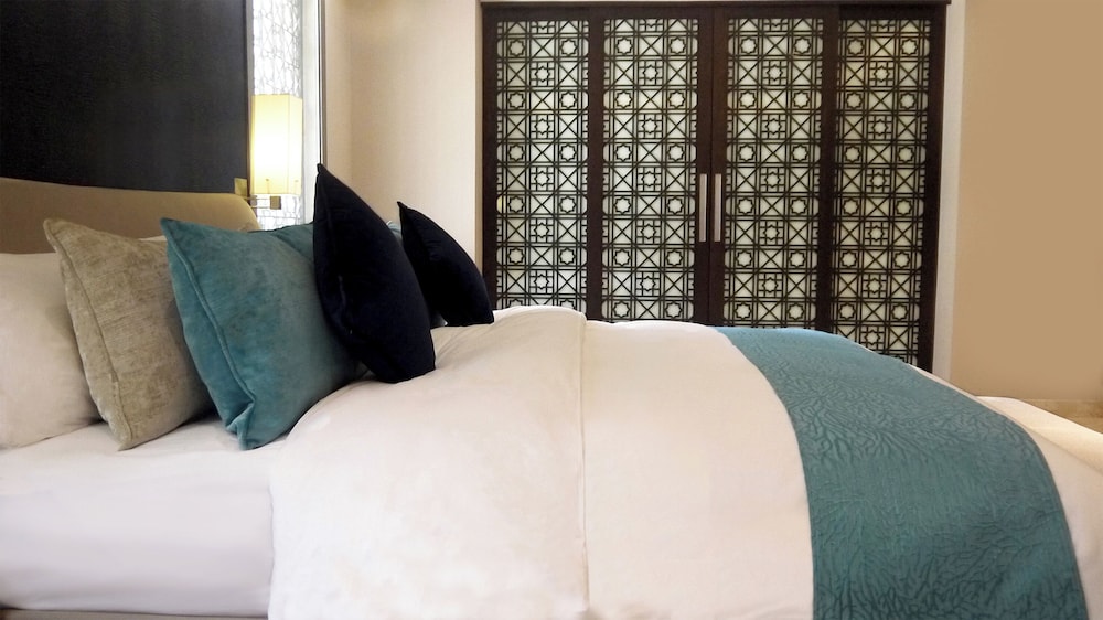 Three-Bedroom Villa Layali with Private Pool