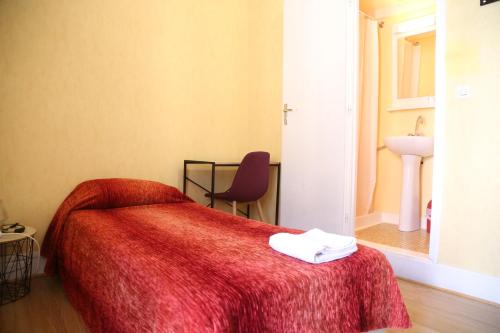 Basic Triple Room photo 3