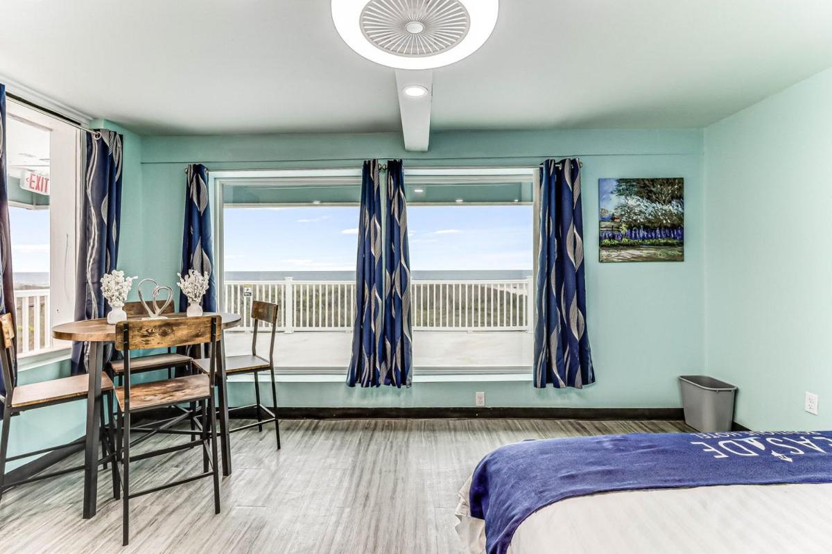 King Suite with Ocean View photo 1