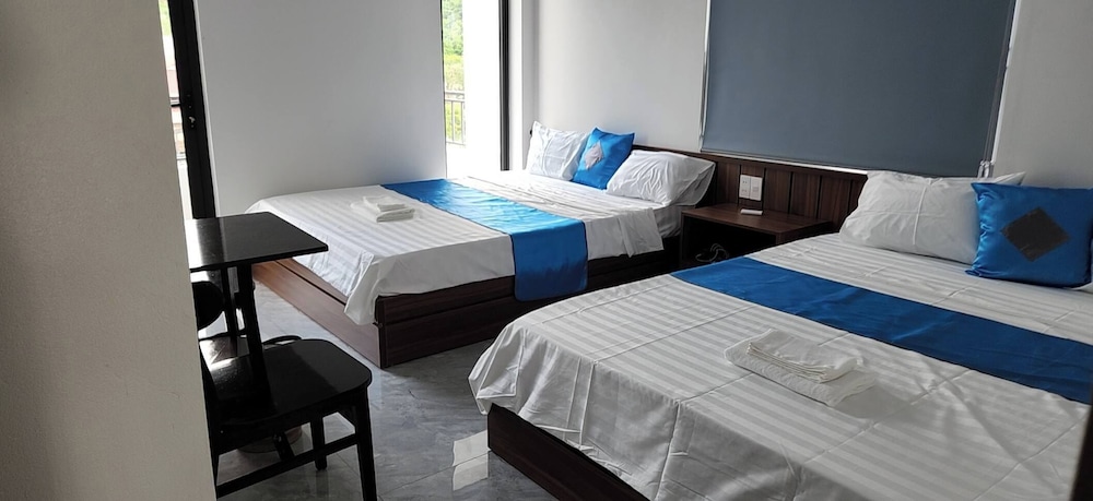 Basic Quadruple Room, City View photo 1